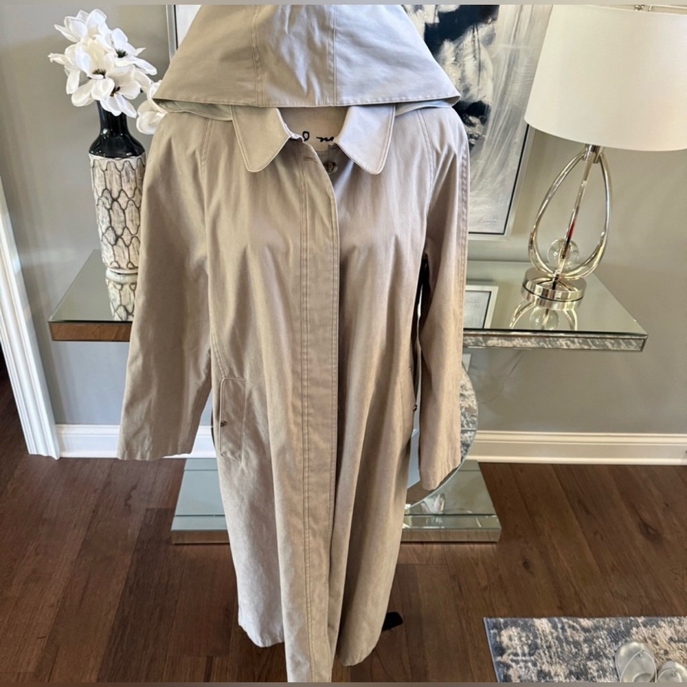 Trench rain coat jacket by Gallery , made in Thailand 14 Petite